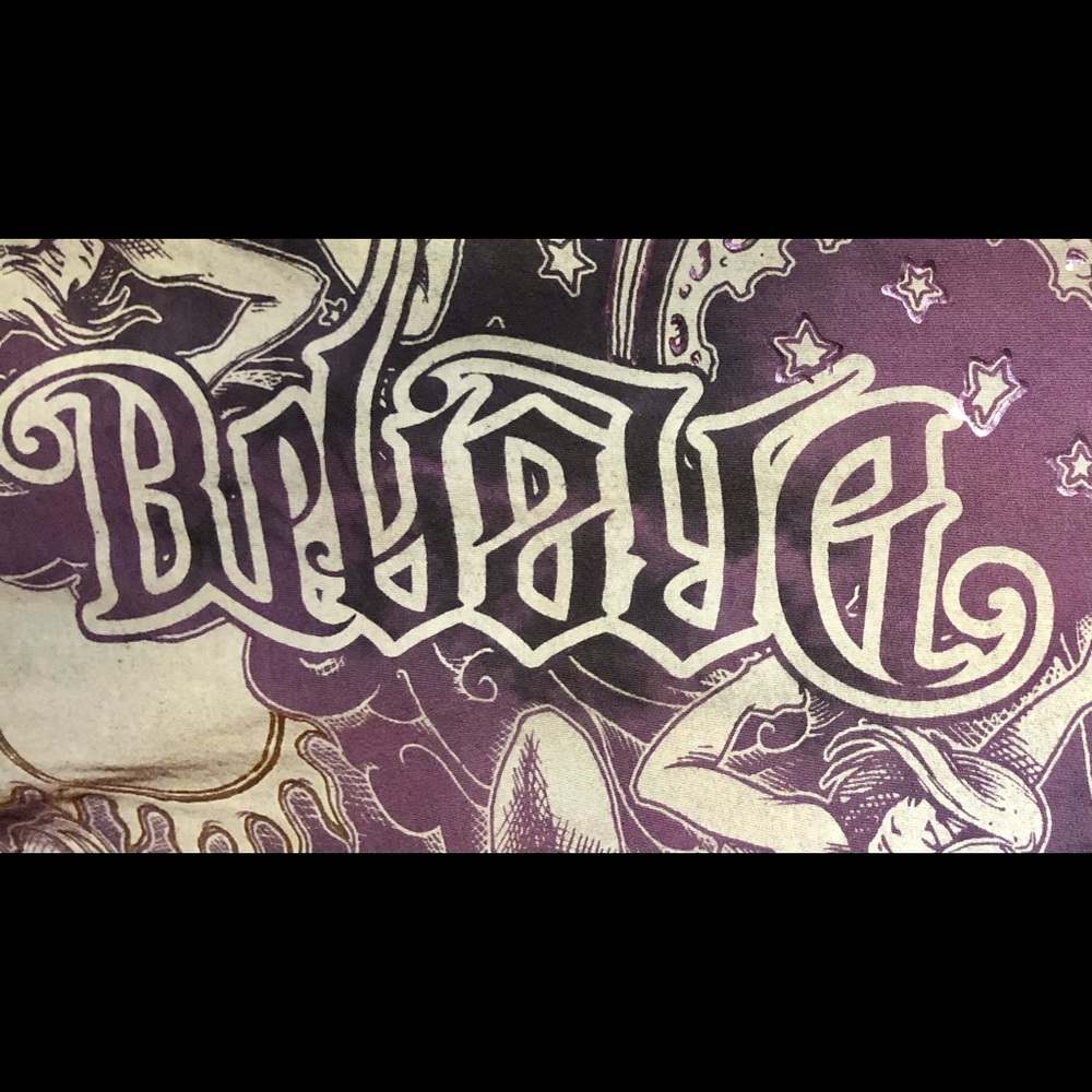 Red Chapter t-shirt - Picture 4 of 5